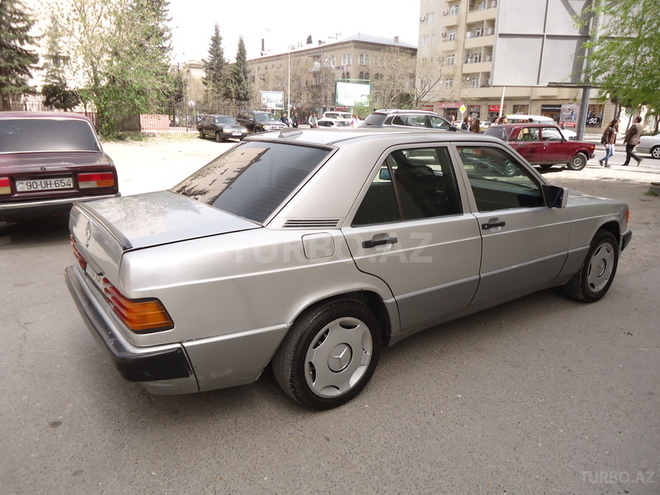 Mercedes 190 1992, 167,864 km - 2.0 l - Bakı