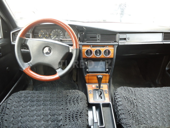 Mercedes 190 1992, 167,864 km - 2.0 l - Bakı
