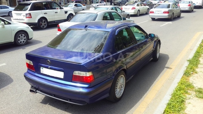 BMW 320 1995, 300,000 km - 2.0 l - Bakı