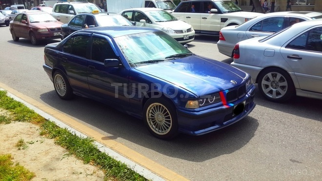 BMW 320 1995, 300,000 km - 2.0 l - Bakı