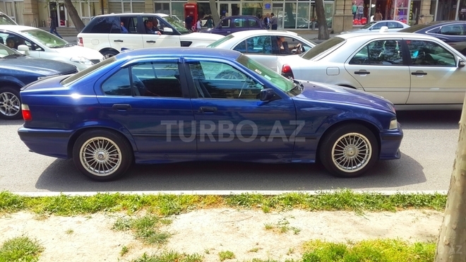 BMW 320 1995, 300,000 km - 2.0 l - Bakı