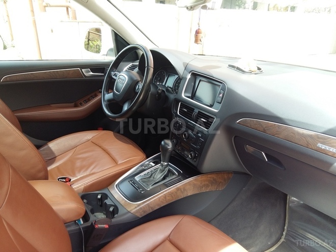 Audi Q5 2010, 100,000 km - 2.0 l - Bakı