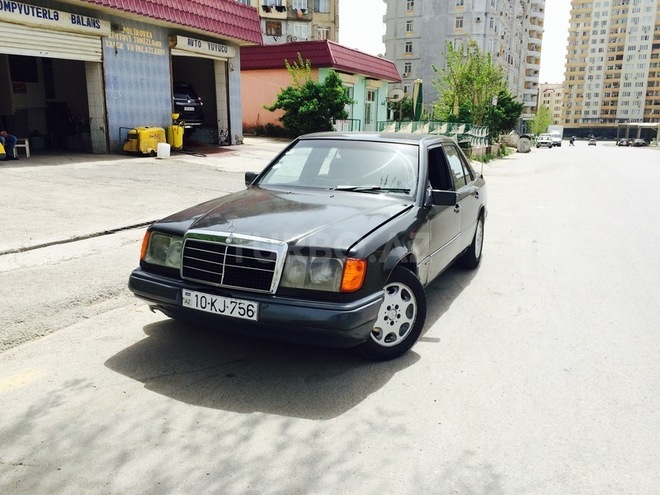 Mercedes E 230 1986, 347,000 km - 2.3 л - Bakı