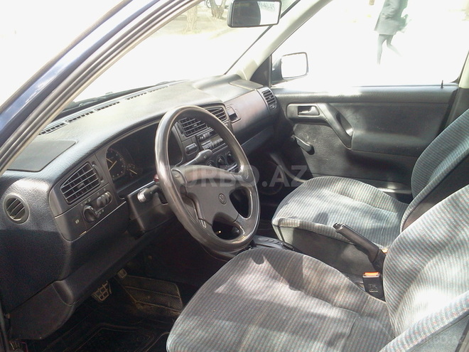 Volkswagen Golf 1992, 11,872 km - 1.8 l - Bakı