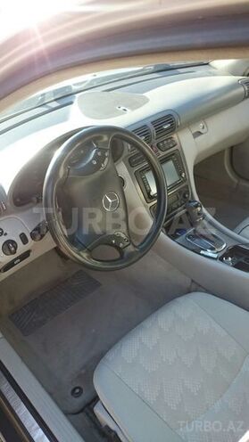 Mercedes C 220 2000, 220,000 km - 2.2 l - Bakı