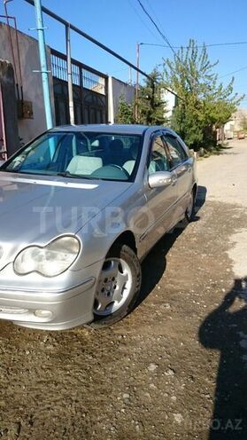 Mercedes C 220 2000, 220,000 km - 2.2 l - Bakı