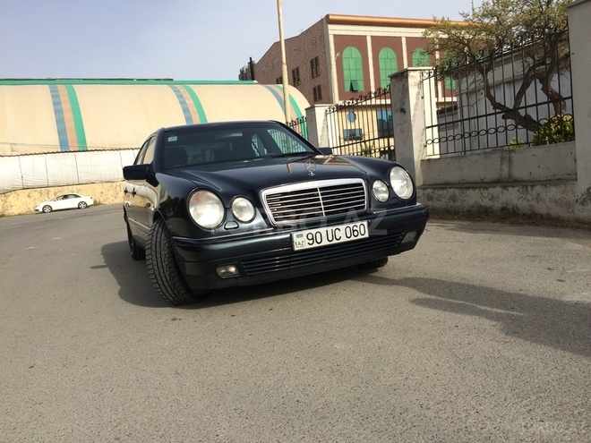 Mercedes E 240 1998, 347,000 km - 2.4 л - Bakı
