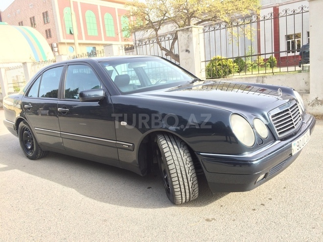 Mercedes E 240 1998, 347,000 km - 2.4 л - Bakı