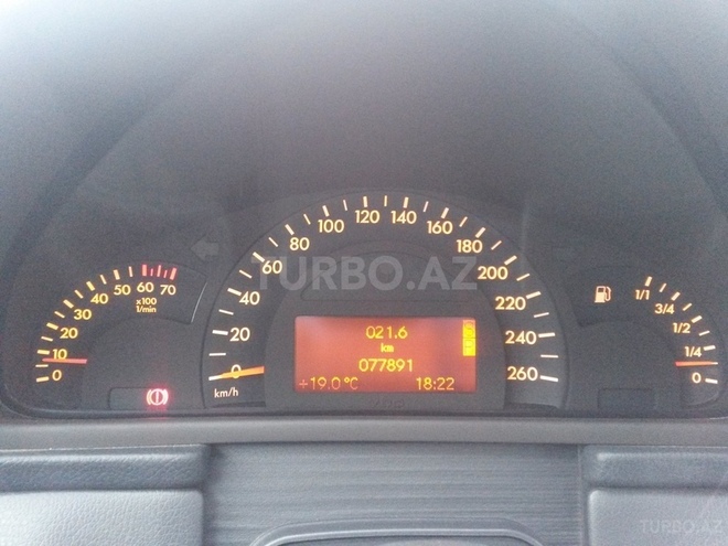 Mercedes C 240 2001, 77,000 km - 2.4 л - Bakı