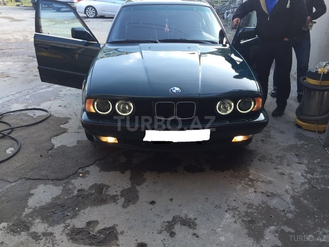 BMW 525 1993, 293,000 km - 2.5 l - Bakı