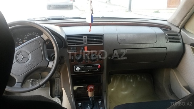 Mercedes C 180 1995, 290,000 km - 1.8 л - Bakı