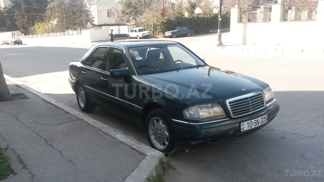 Mercedes C 180 1995, 290,000 km - 1.8 л - Bakı