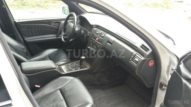 Mercedes E 230 1996, 223,789 km - 2.3 л - Bakı