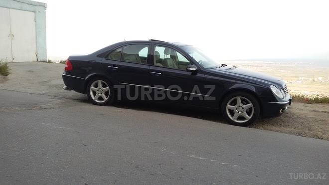 Mercedes E 320 2005, 235,000 km - 3.2 l - Bakı