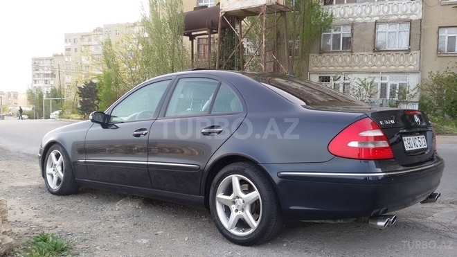 Mercedes E 320 2005, 235,000 km - 3.2 l - Bakı