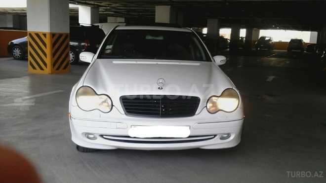 Mercedes C 240 2000, 299,000 km - 2.6 л - Bakı