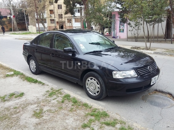 Volkswagen Passat 1999, 230,000 km - 2.8 l - Mingəçevir