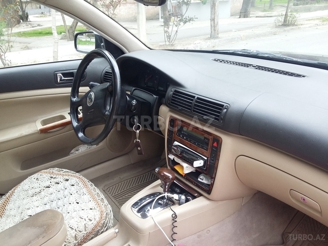 Volkswagen Passat 1999, 230,000 km - 2.8 l - Mingəçevir
