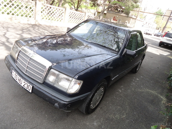 Mercedes E 250 1989, 156,544 km - 2.5 l - Bakı