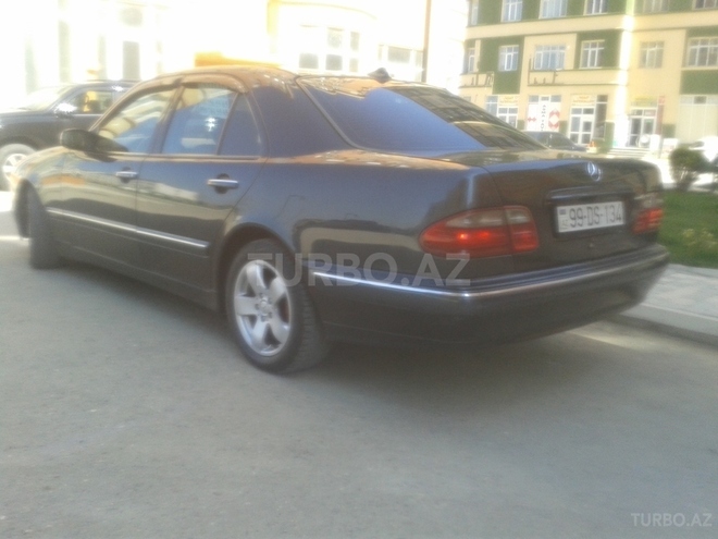 Mercedes E 220 2000, 340,000 km - 2.2 l - Bakı