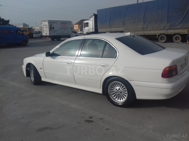 BMW 528 1998, 355,000 km - 2.8 l - Sumqayıt
