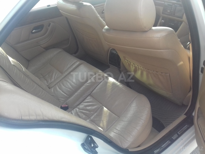 BMW 528 1998, 355,000 km - 2.8 l - Sumqayıt
