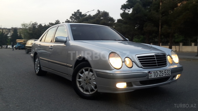 Mercedes E 240 2000, 220,000 km - 2.4 l - Bakı