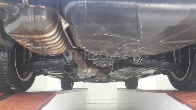 Mercedes E 240 2000, 220,000 km - 2.4 l - Bakı
