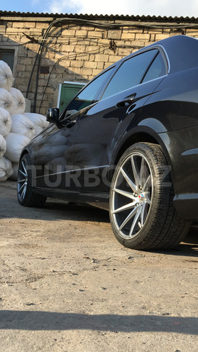 Mercedes E 220 2009, 115,000 km - 2.2 л - Bakı