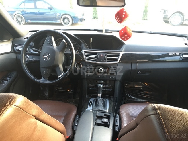 Mercedes E 220 2009, 115,000 km - 2.2 л - Bakı