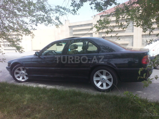 BMW 730 2000, 286,000 km - 0.3 l - Bakı