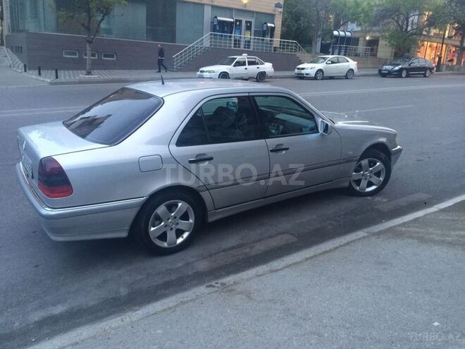 Mercedes C 240 1999, 255,000 km - 2.4 л - Bakı