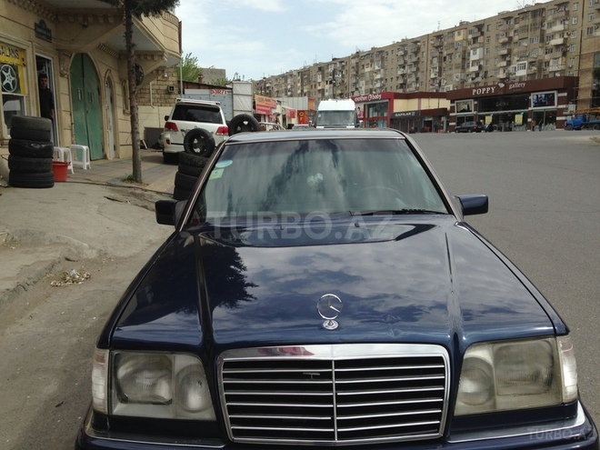 Mercedes E 220 1994, 280,000 km - 2.2 л - Bakı