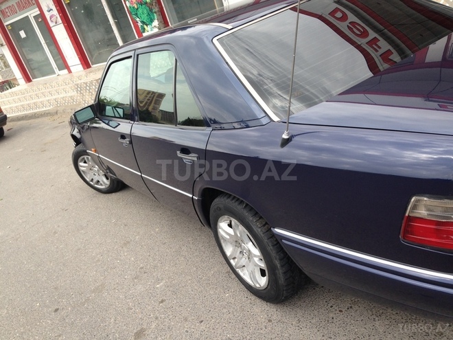 Mercedes E 220 1994, 280,000 km - 2.2 л - Bakı