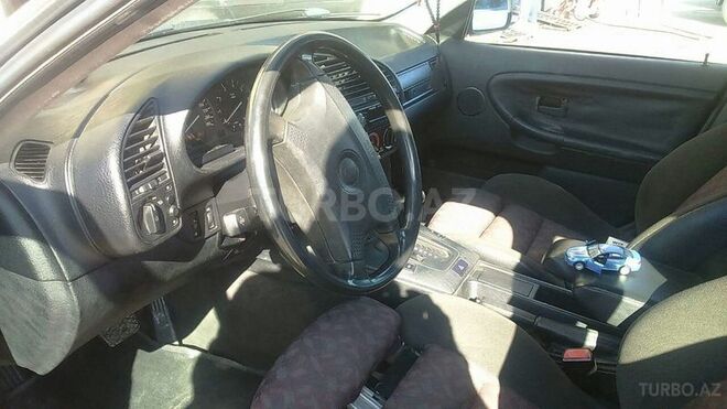 BMW 320 1993, 323,500 km - 2.0 л - Bakı