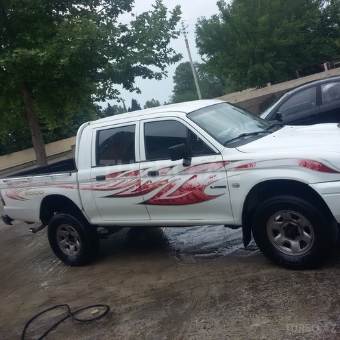 Mitsubishi L200 2006, 110,000 km - 2.5 l - Bərdə