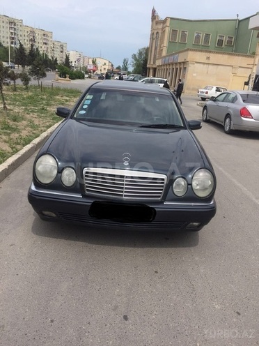 Mercedes E 240 1999, 275,850 km - 2.4 l - Sumqayıt