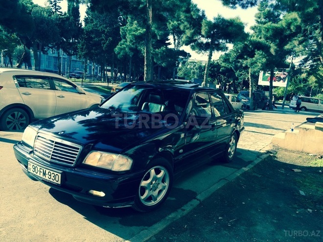 Mercedes C 230 1998, 280,000 km - 2.3 l - Bakı