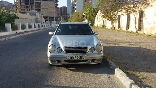 Mercedes E 200 2000, 260,000 km - 2.0 л - Bakı