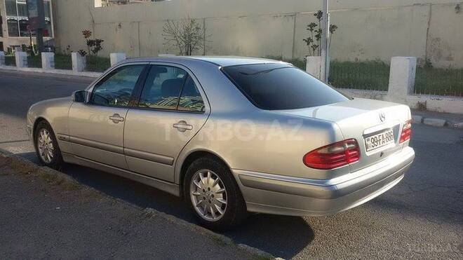 Mercedes E 200 2000, 260,000 km - 2.0 л - Bakı