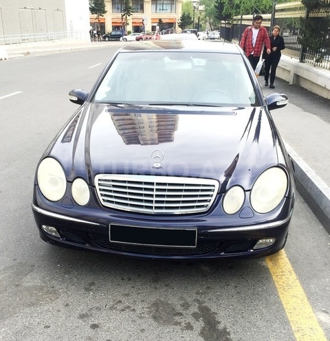 Mercedes E 240 2003, 260,000 km - 2.6 l - Bakı