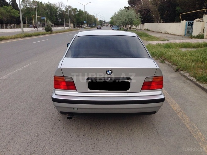 BMW 320 1994, 250,000 km - 2.0 l - Sumqayıt