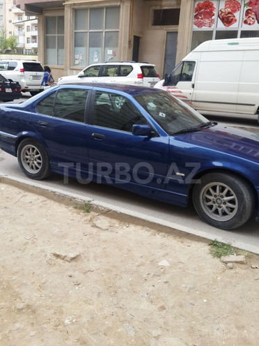 BMW 320 1997, 221,000 km - 2.0 л - Bakı