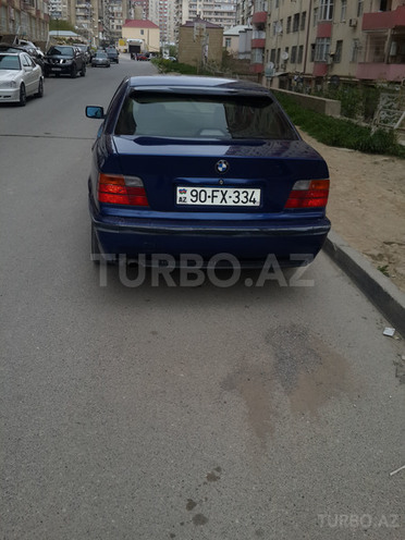 BMW 320 1997, 221,000 km - 2.0 л - Bakı