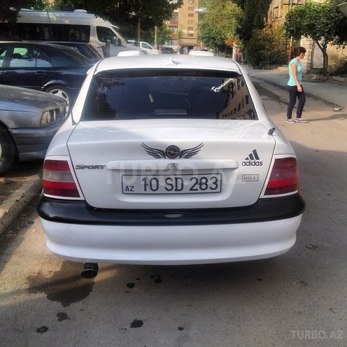 Opel Vectra 1997, 280,000 km - 2.0 л - Bakı