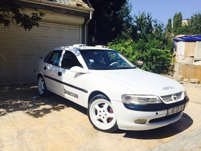 Opel Vectra 1997, 280,000 km - 2.0 л - Bakı