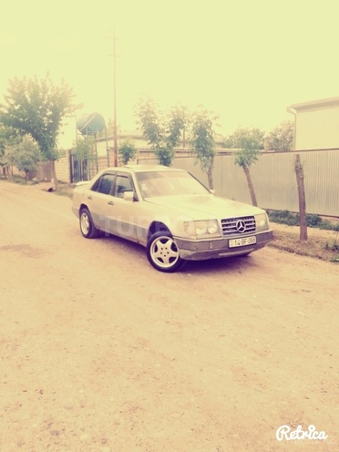 Mercedes E 200 1987, 5,000 km - 0.2 l - İmişli