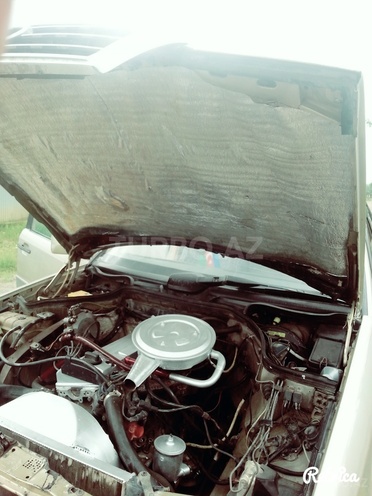 Mercedes E 200 1987, 5,000 km - 0.2 l - İmişli