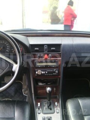 Mercedes C 250 1997, 380,000 km - 2.5 l - Quba