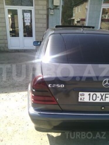 Mercedes C 250 1997, 380,000 km - 2.5 l - Quba